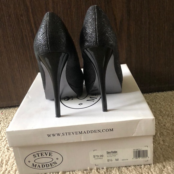 Black Sparkly Steve Madden Pumps - Picture 5 of 5